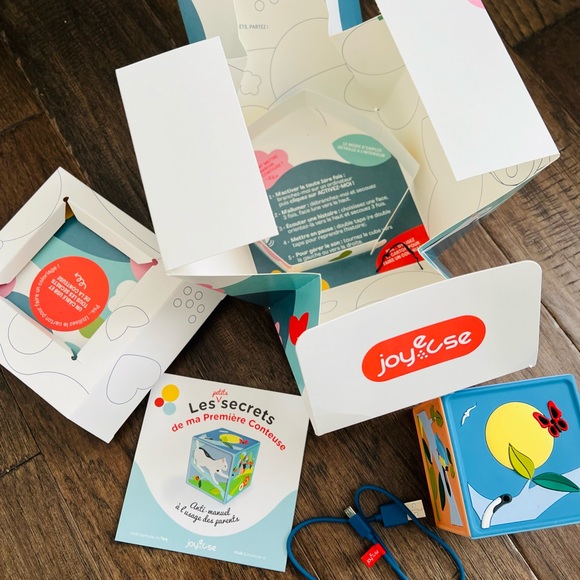 Cube d’éveil sonore ma première conteuse - Picture 4 of 10